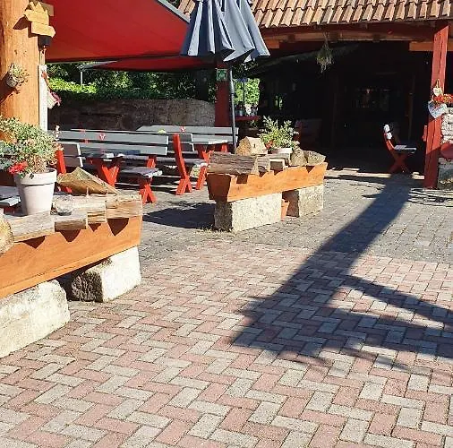 Brauner Hirsch Hotel 3*